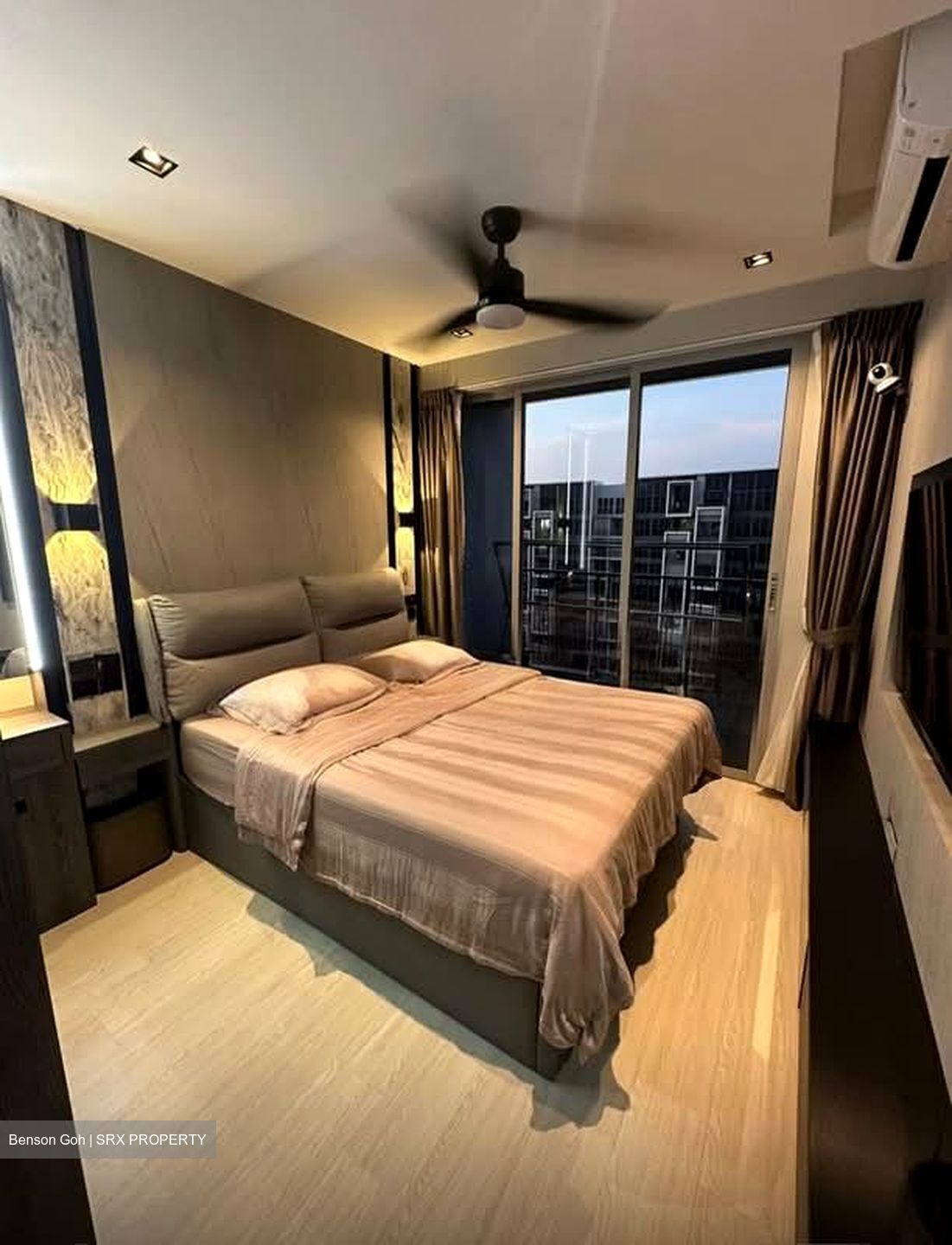 Prive (D19), Condominium #547208301
